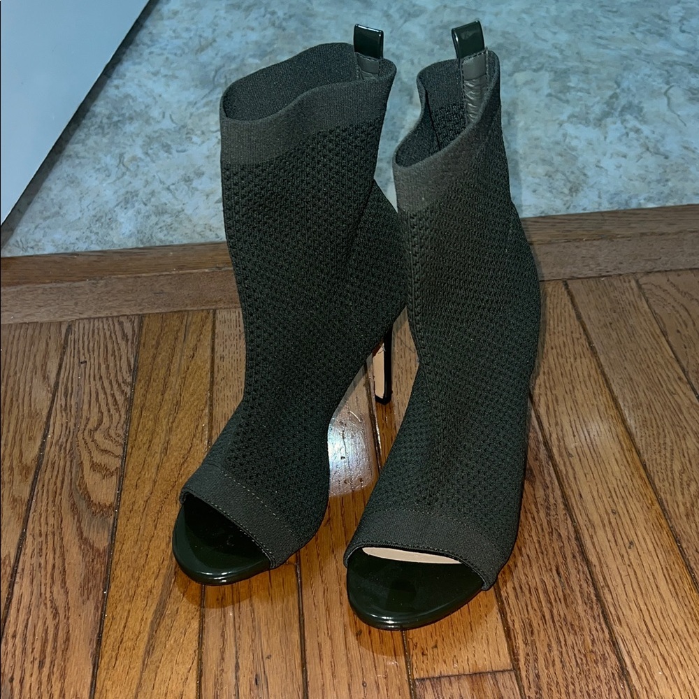 Elegant forest green Peep-Toe Ankle Boots
